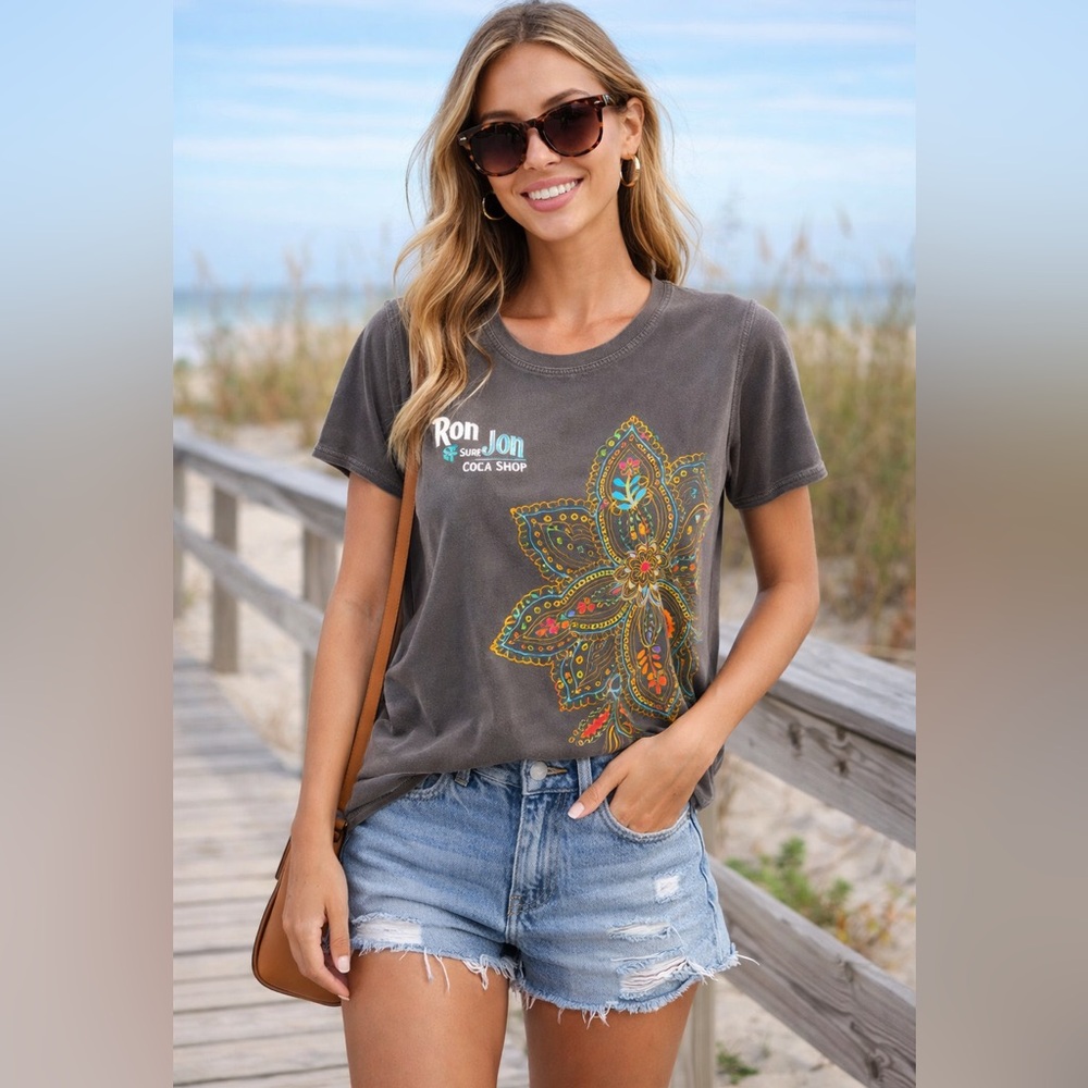 Ron Jon Surf Shop Cocoa Beach Floral Graphic Tee Size M